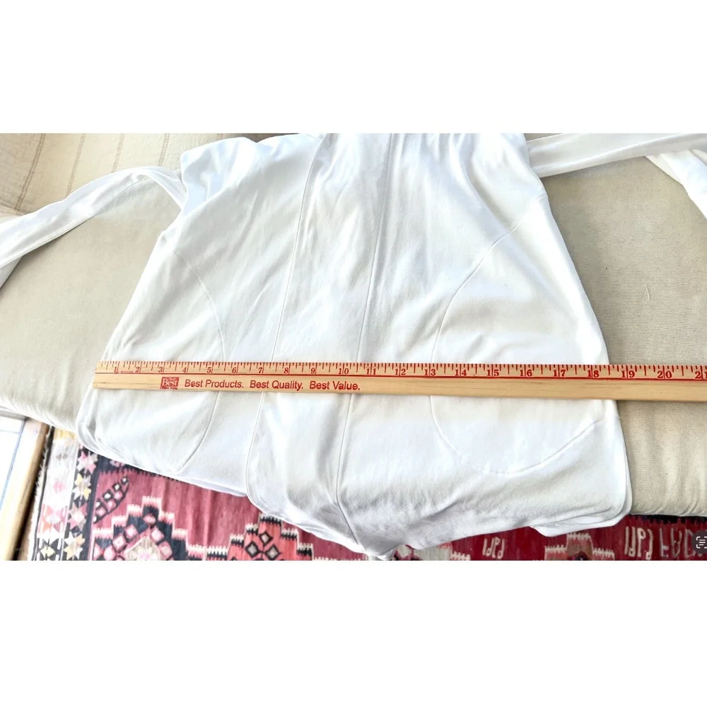 HANRO 100% Mercerized Cotton Shawl Collar Wrap Robe w/Lace Pocket Detail - XS